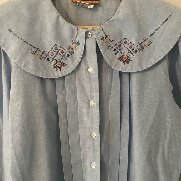 Bryn Connelly Vintage Light Blue Embroidered Blouse - Picture 3 of 5